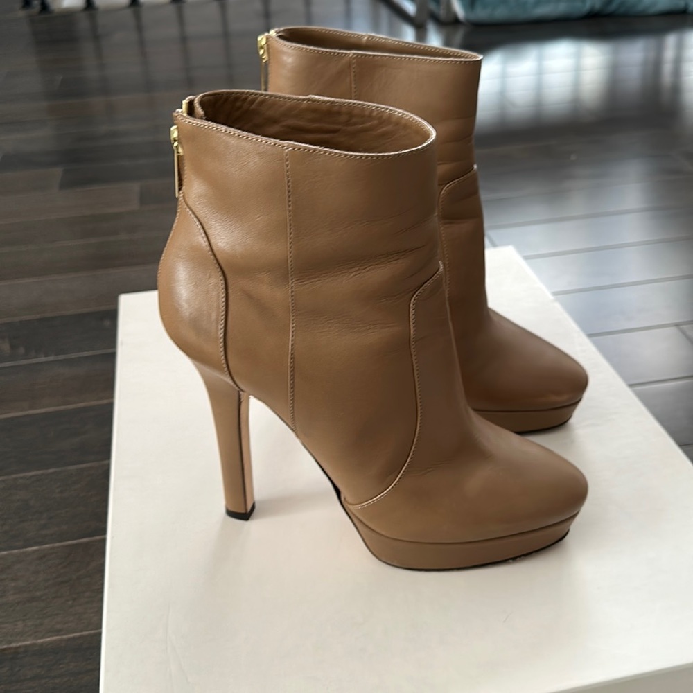 Jimmy Choo size 38
